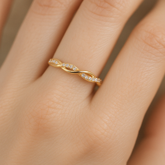 Zircon Twist Band Ring