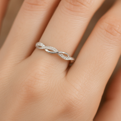 Zircon Twist Band Ring